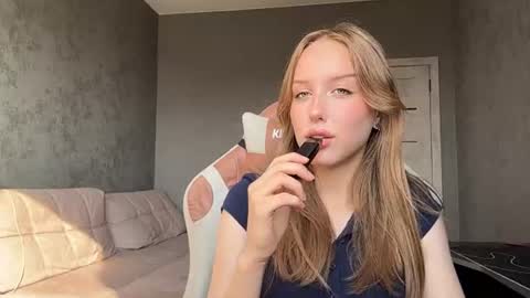 Snapshot of delorismaltie chatting on July 8, 1:59 pm Mia online show from July 8, 1:59 pm