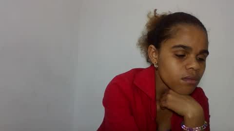 delphine online show from June 10, 6:18 pm