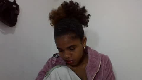 delphine online show from June 15, 6:04 am