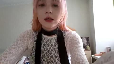 Mia online show from February 19, 12:34 pm