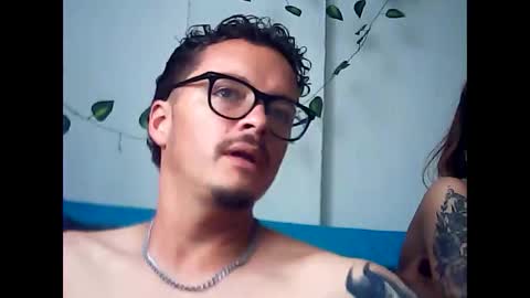 Snapshot of demian_lulu chatting on October 27, 3:38 pm demian_lulu online show from October 27, 3:38 pm