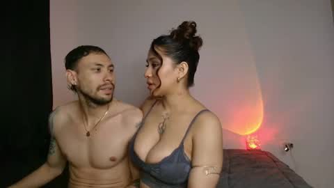 demian_melany_ online show from March 8, 7:34 am