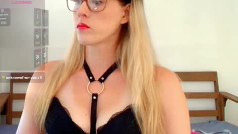 demigoddesslexie online show from February 4, 11:09 pm