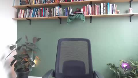 demmetria online show from November 17, 6:24 pm