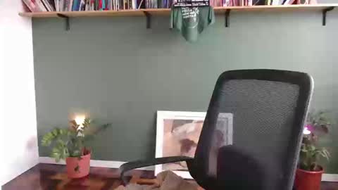 demmetria online show from January 8, 5:37 pm