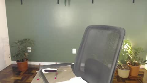 demmetria online show from March 19, 5:39 pm