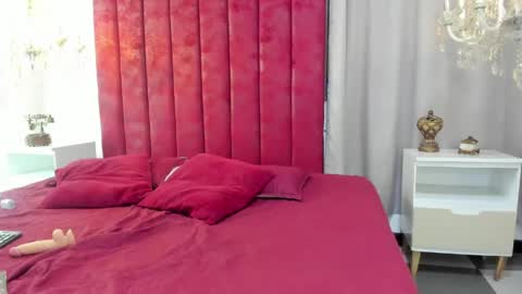   online show from April 13, 3:56 am