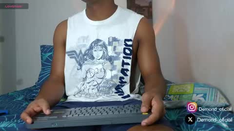 Snapshot of demond_333 chatting on April 16, 3:40 am DEMOND online show from April 16, 3:40 am
