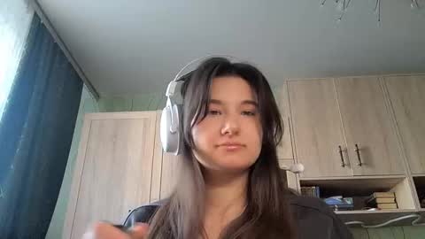 Snapshot of denaemalikowski chatting on March 23, 7:23 am Deni online show from March 23, 7:23 am