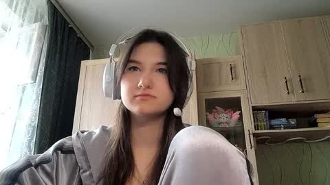 Snapshot of denaemalikowski chatting on March 27, 8:09 am Deni online show from March 27, 8:09 am