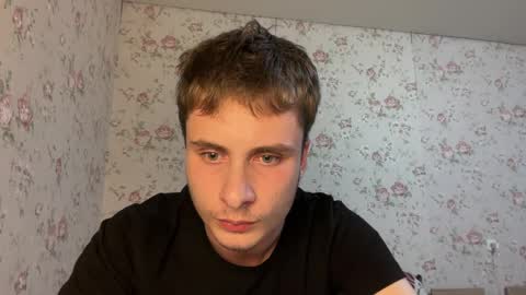 denflexqw online show from March 28, 6:40 pm