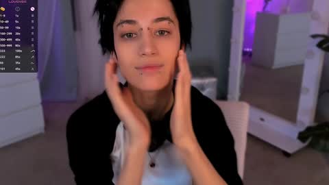 Snapshot of deniseparadise chatting on January 29, 1:38 pm Unfortunately Denise has discontinued her work but I hope you will be excited about the new cool girl Jia online show from January 29, 1:38 pm