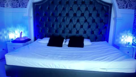 denisse_logan online show from December 2, 3:12 am