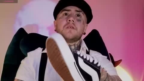 Oliver online show from November 12, 3:29 am