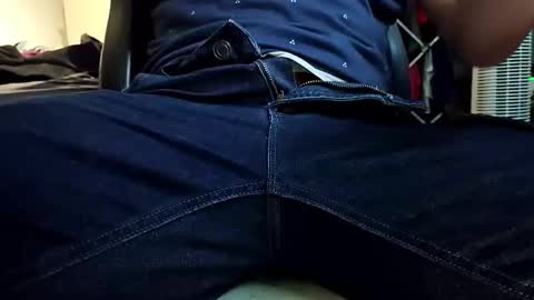 dennis210586 online show from January 12, 6:57 pm