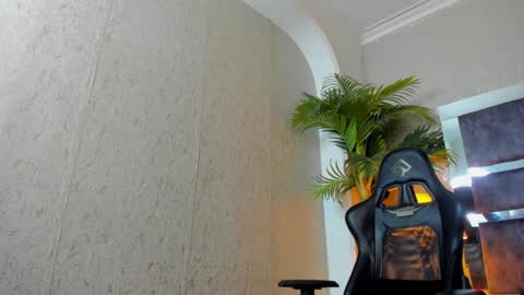 dennis_cox_ online show from December 27, 3:15 pm