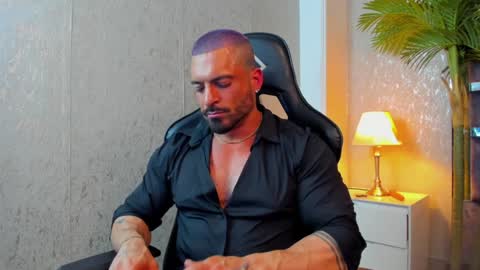 dennis_cox_ online show from January 15, 6:19 pm