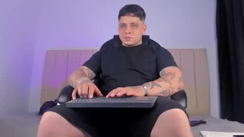 dennis munera online show from February 17, 8:59 pm