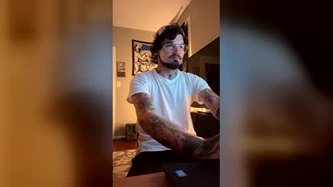 Snapshot of dennisman4151 chatting on May 18, 5:35 am dennisman4151 online show from May 18, 5:35 am