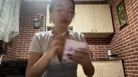 Emma online show from September 27, 1:16 pm