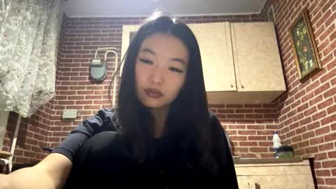 Emma online show from November 10, 1:54 pm