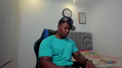 deon jhonson online show from December 19, 9:17 pm