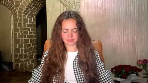 Eva online show from May 31, 7:48 pm