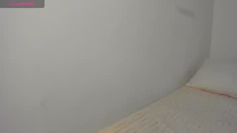 Dephne online show from December 16, 4:39 am