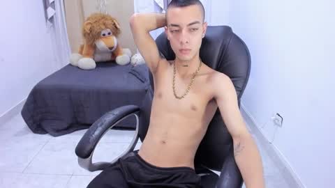 Dereck Boy online show from February 19, 3:46 am
