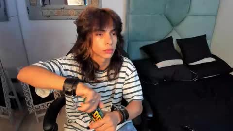 dereck_manson online show from November 4, 11:31 am