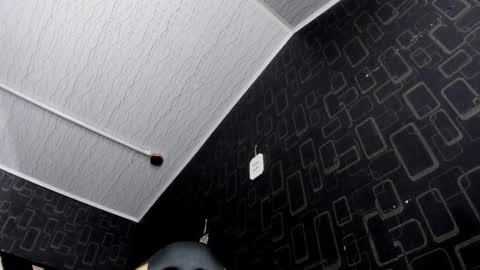 Snapshot of dereck_monroe chatting on February 28, 12:06 pm Dereck online show from February 28, 12:06 pm