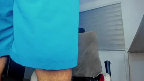 dereckhardd online show from March 28, 8:47 am