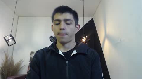 Snapshot of derek__west chatting on October 21, 12:50 pm online show from October 21, 12:50 pm