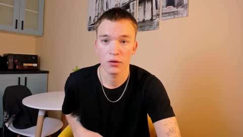 Derek online show from November 9, 8:07 pm