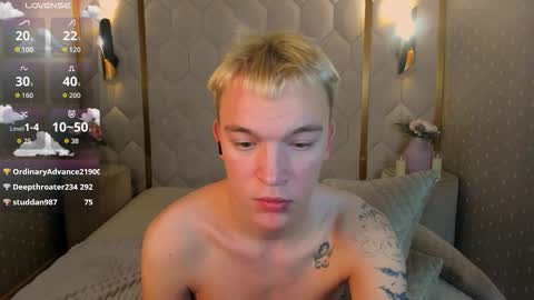 Derek online show from January 15, 8:41 am