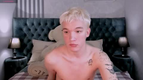 Derek online show from February 11, 6:18 am