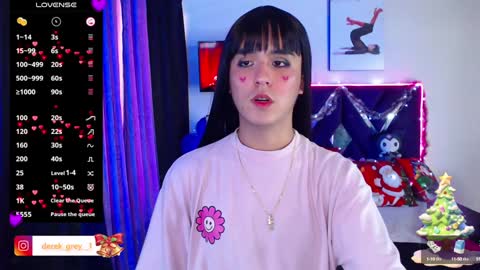 Snapshot of derek_greyy_ chatting on December 5, 10:01 pm derek grey online show from December 5, 10:01 pm