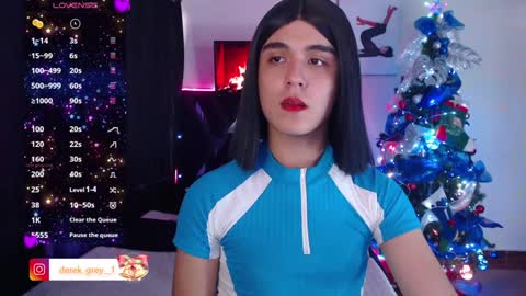 Snapshot of derek_greyy_ chatting on December 29, 8:15 pm derek grey online show from December 29, 8:15 pm