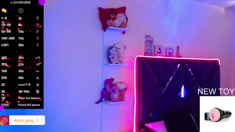 Snapshot of derek_greyy_ chatting on February 21, 6:15 pm derek grey online show from February 21, 6:15 pm