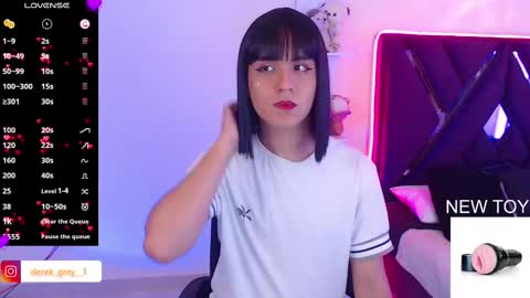 Snapshot of derek_greyy_ chatting on February 24, 6:15 pm derek grey online show from February 24, 6:15 pm