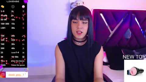 Snapshot of derek_greyy_ chatting on February 25, 6:31 pm derek grey online show from February 25, 6:31 pm