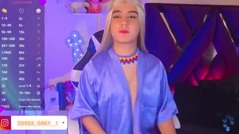 Snapshot of derek_greyy_ chatting on October 15, 6:41 pm derek grey online show from October 15, 6:41 pm