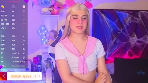 Snapshot of derek_greyy_ chatting on October 20, 6:19 pm derek grey online show from October 20, 6:19 pm