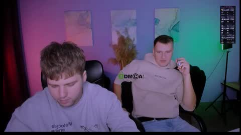 derek_hawk_ online show from December 14, 9:47 am