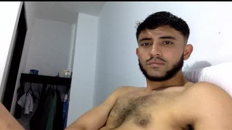 Snapshot of derek_smiith chatting on November 21, 5:55 pm Derek smiith online show from November 21, 5:55 pm