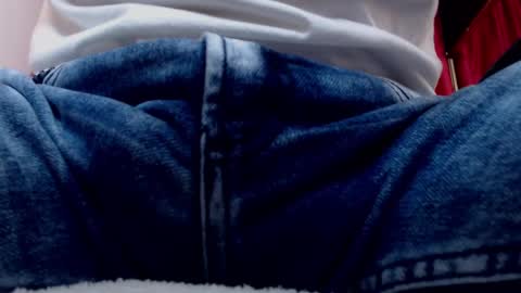 Snapshot of derek_storm_ chatting on October 3, 4:42 am D E R E K online show from October 3, 4:42 am