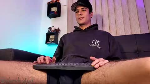 Derek independent model  online show from October 11, 4:33 am