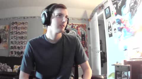 Snapshot of derekdings chatting on December 9, 6:57 pm derekdings online show from December 9, 6:57 pm