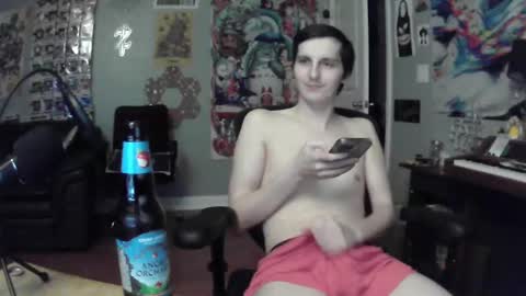 Snapshot of derekdings chatting on February 26, 8:04 am derekdings online show from February 26, 8:04 am