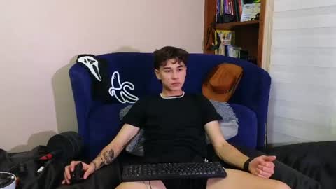 Derek online show from June 24, 12:31 am